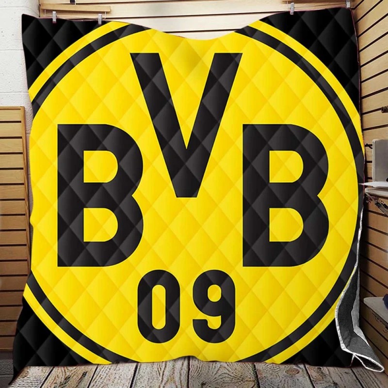 Borussia Dortmund Team Logo Quilt Blanket