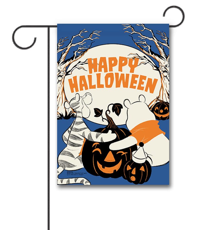 DIS4116 Disney Winnie the Pooh Halloween Garden Flag