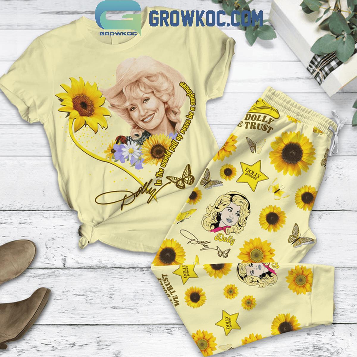 Dooly Parton Be A Sunflower In The World Of Rose Fleece Pajamas Set 1 7ODTl