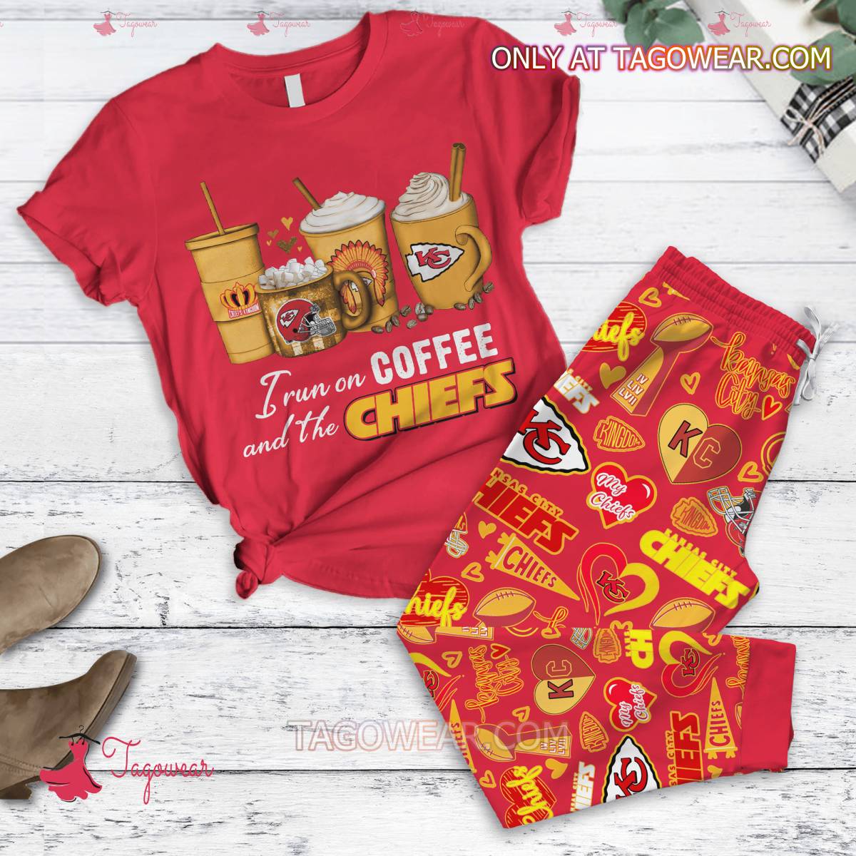 Kansas City Chiefs I Run On Coffee And The Chiefs Pajamas Set