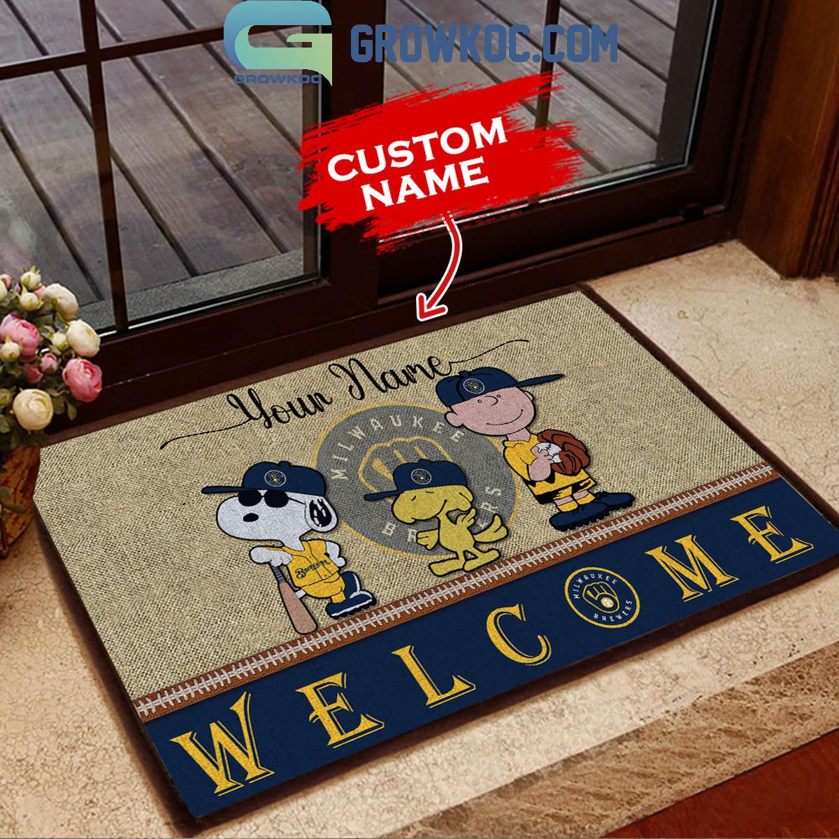 Milwaukee Brewers Snoopy Personalized Fan Doormats 1 PLR2o