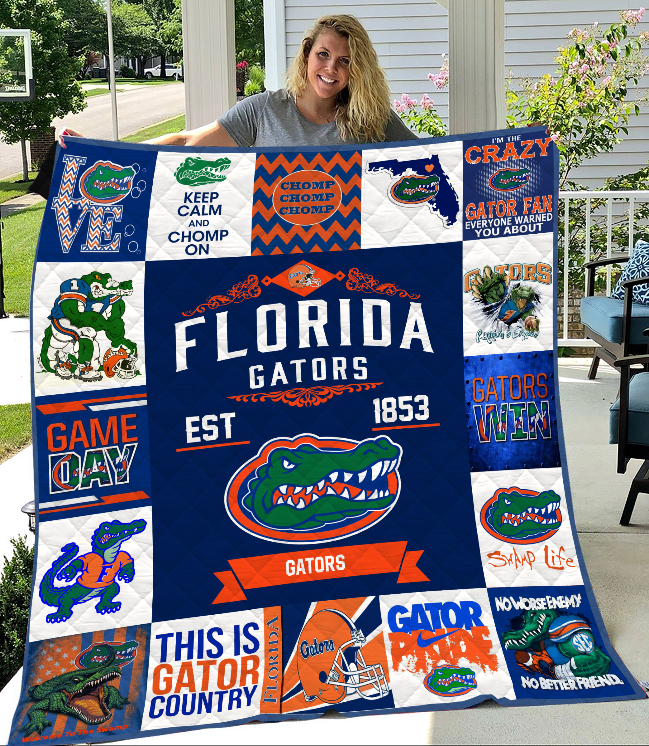 MockupLikeQuiltBlaket1 NCAA Florida Gators Quilt Blanket M2 2408DS002