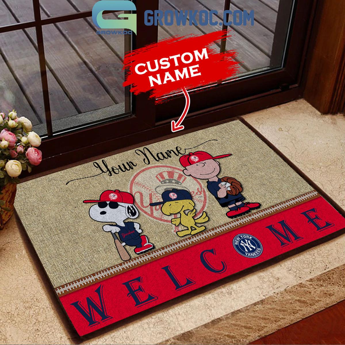 New York Yankees Snoopy Personalized Fan Doormats 1 zpbVR