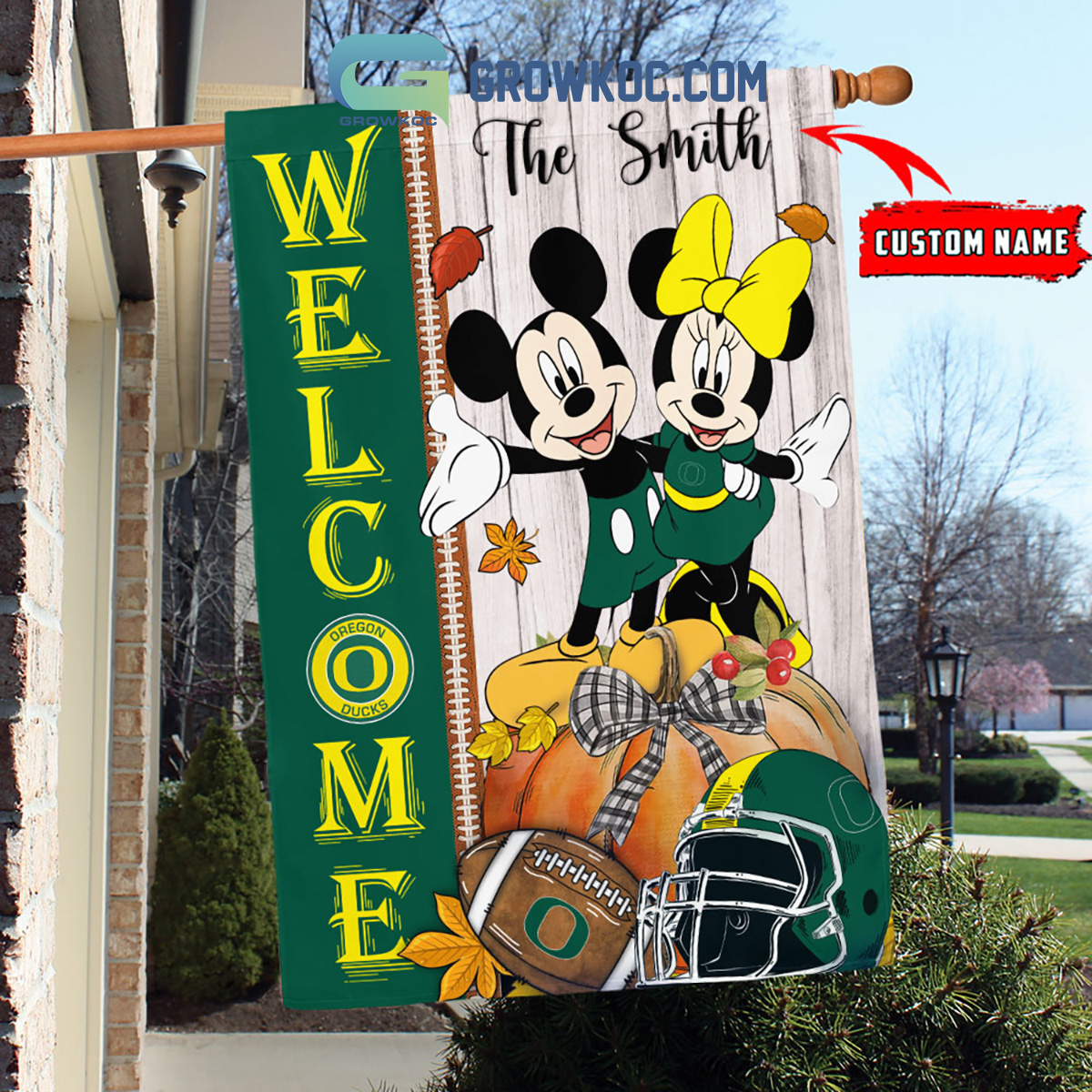 Oregon Ducks NCAA Disney Mickey Minnie Welcome Fall Pumpkin Personalized House Garden Flag2B1 Bi9y5