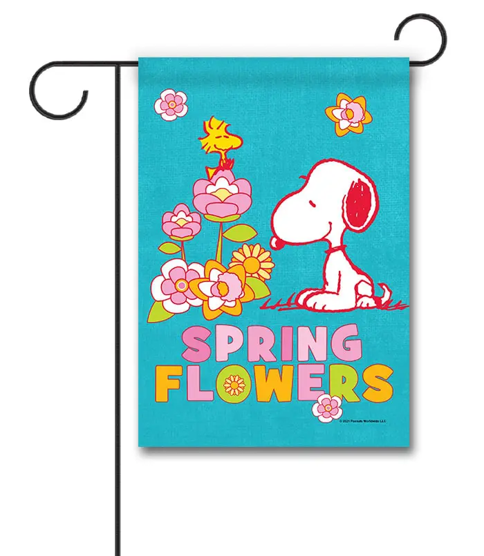 PNT2543 Peanuts Snoopy and Woodstock Spring Garden Flag