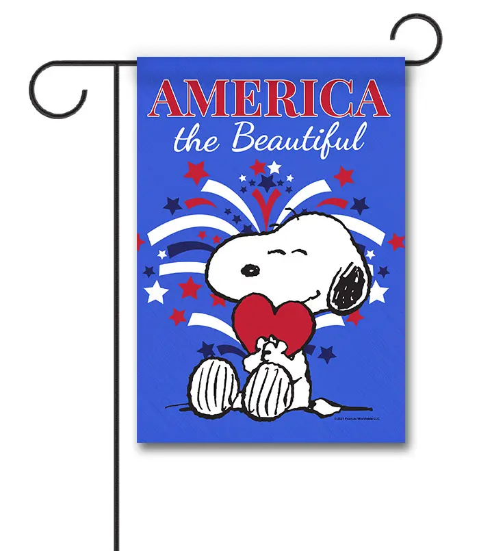 PNT2615 Peanuts Snoopy Patriotic Garden Flag PNT2615 Peanuts Snoopy Patriotic Garden Flag