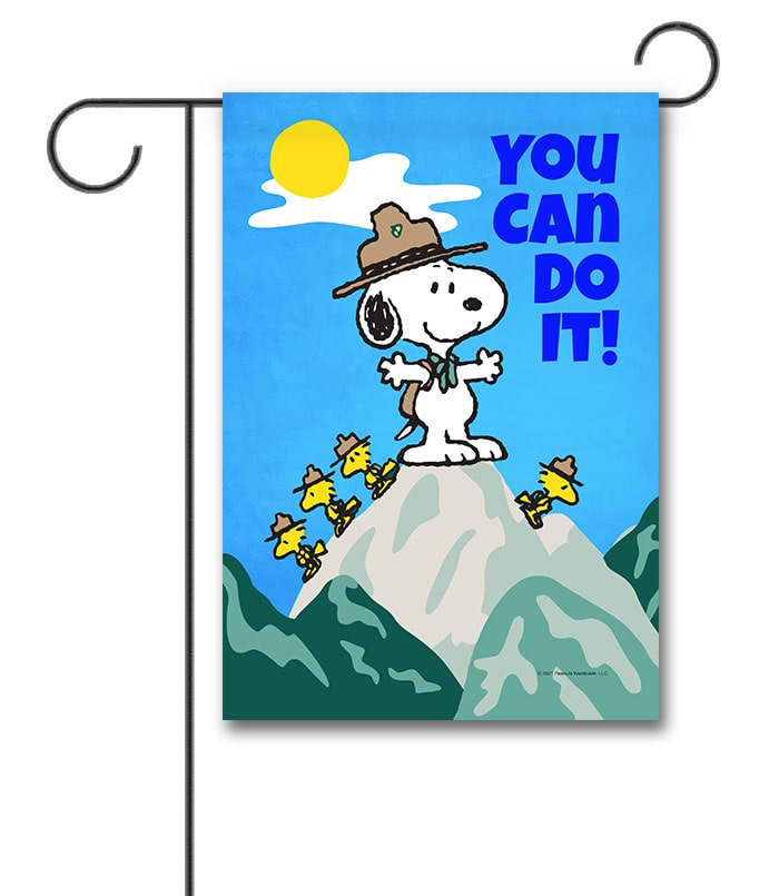 PNT2700 Peanuts Mountains Snoopy Garden Flag