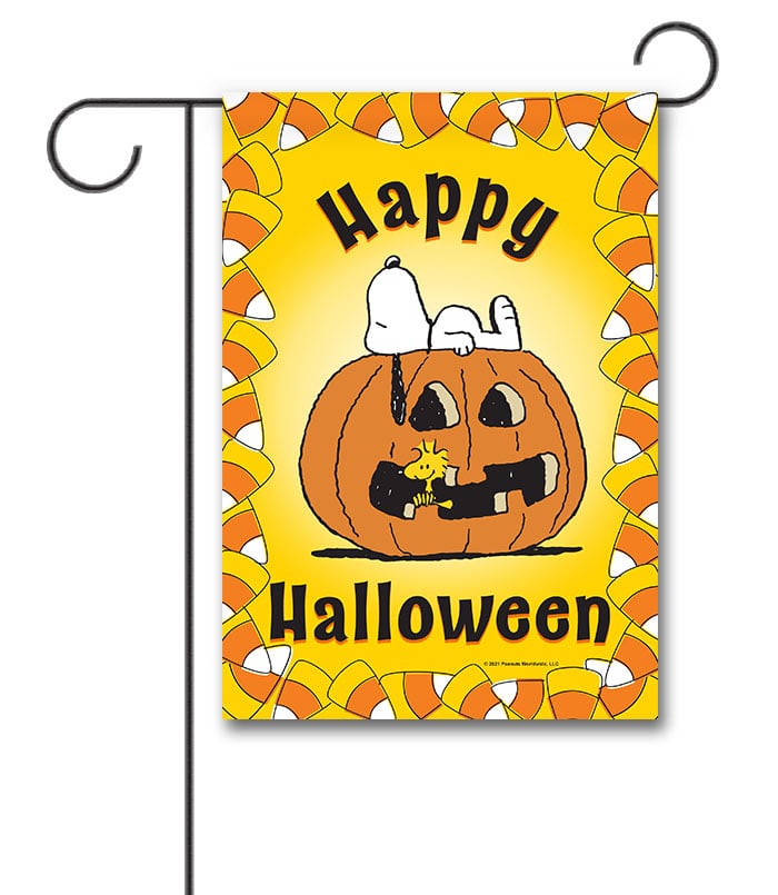 PNT2802 Peanuts Snoopy Halloween Garden Flag