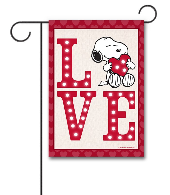 PNT3096 Peanuts Snoopy Love Garden Flag