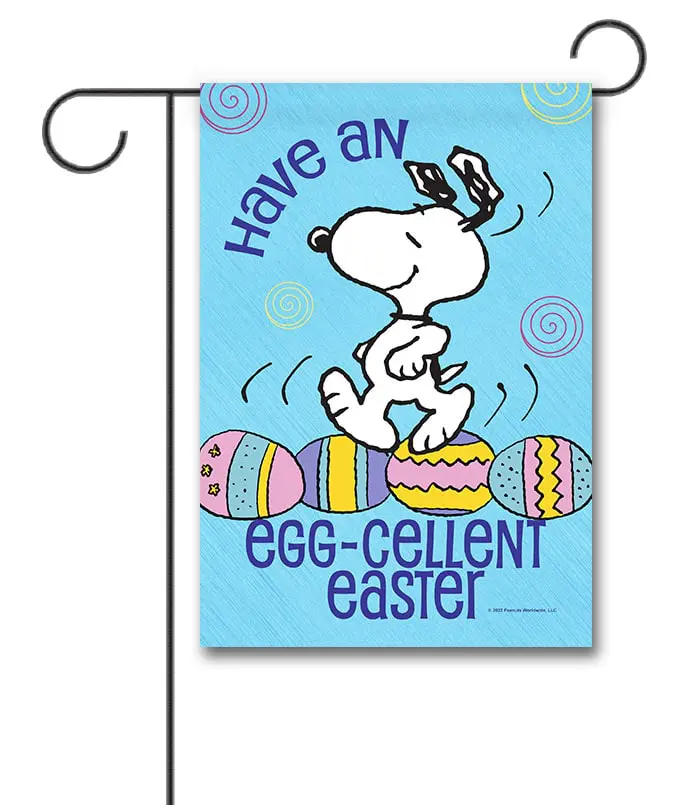 PNT3283 Peanuts Snoopy Easter Garden Flag