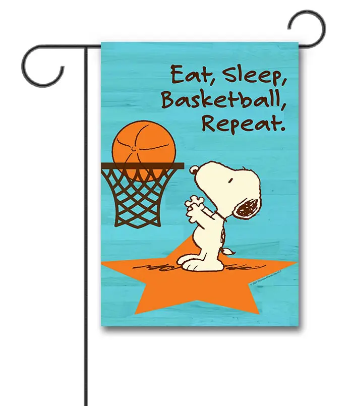 PNT3381 Peanuts Snoopy Basketball Garden FLag