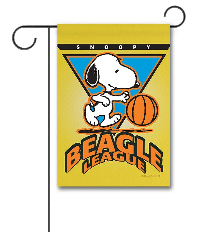 PNT3382 Peanuts Snoopy Basketball Garden Flag