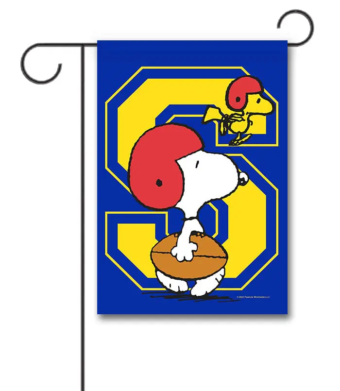 PNT3383 Peanuts Woodstock and Snoopy Football Garden Flag