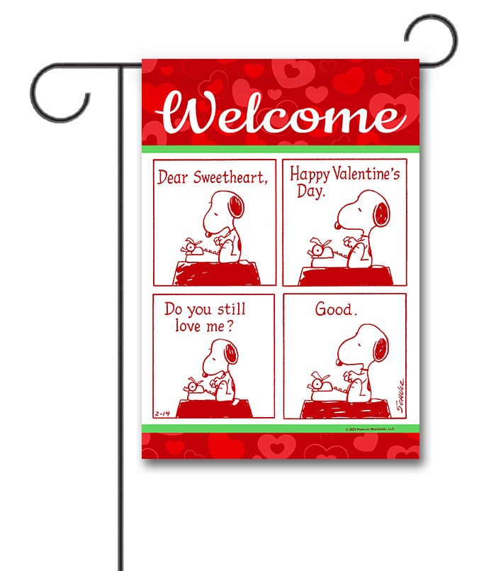 PNT3529 Peanuts Snoopy Comic Valentines Day Garden Flag