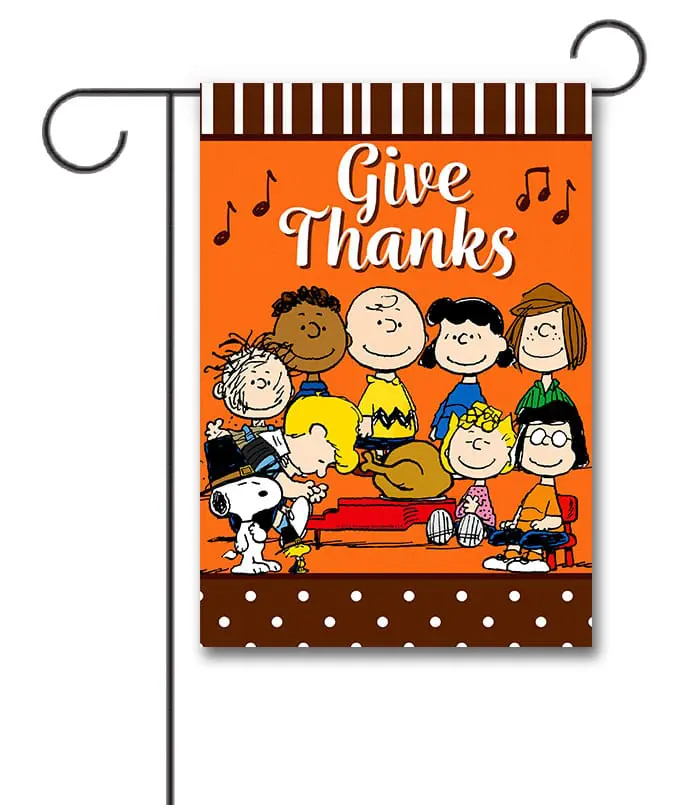PNT3716 Peanuts Friends Thanksgiving Garden Flag