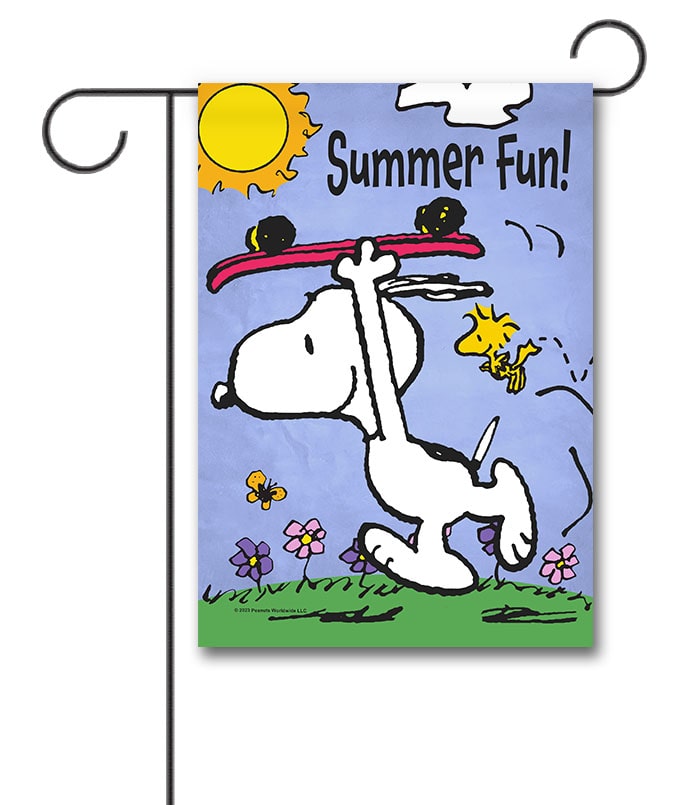 PNT4047 Peanuts Summer Snoopy Garden Flag