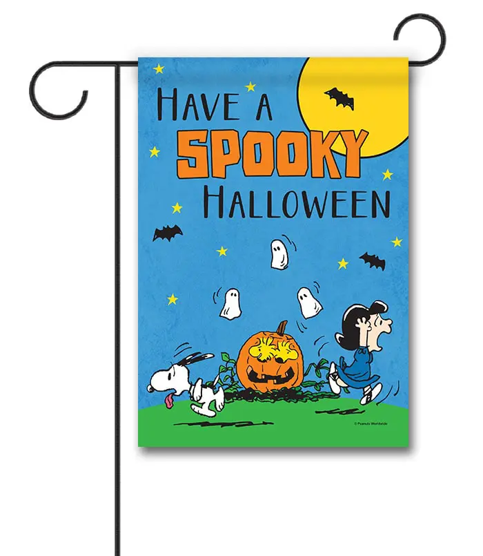 PNT4370 Peanuts Snoopy and Lucy Funny Halloween Garden Flag