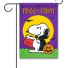 PNT4371 Peanuts Vampire Snoopy Halloween Garden Flag