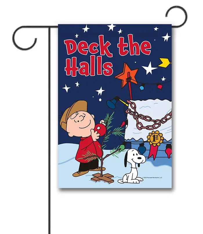 PTS3812 Peanuts Charlie Brown and Snoopy Christmas Garden Flag