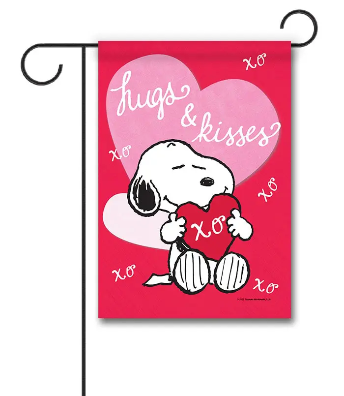 Peanuts Snoopy Love Garden Flag