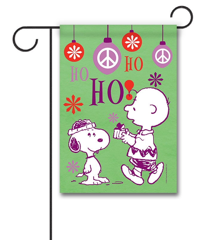 Peanuts Snoopy and Charlie Brown Christmas Garden Flag