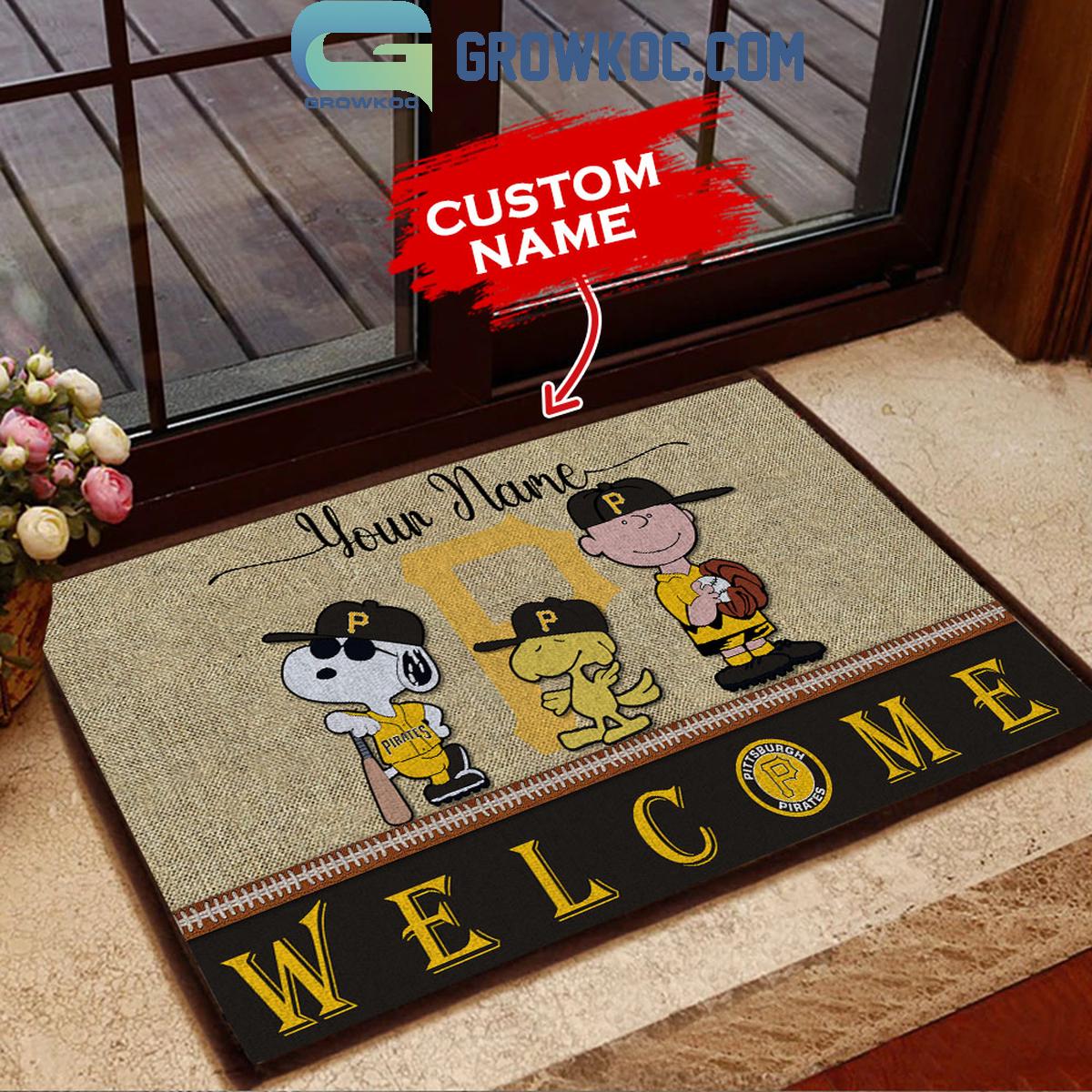 Pittsburgh Pirates Snoopy Personalized Fan Doormats 1 Sgac1