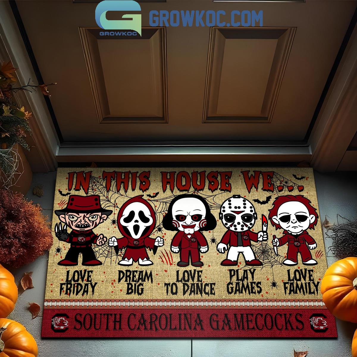 South Carolina Gamecocks In This House We Love Halloween Horror Movies Doormat 1 9pjeU