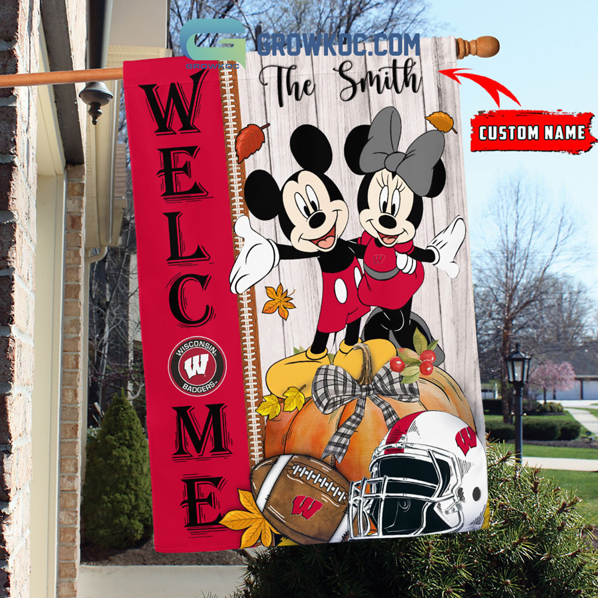 Wisconsin Badgers NCAA Disney Mickey Minnie Welcome Fall Pumpkin Personalized House Garden Flag2B1 j4BZV