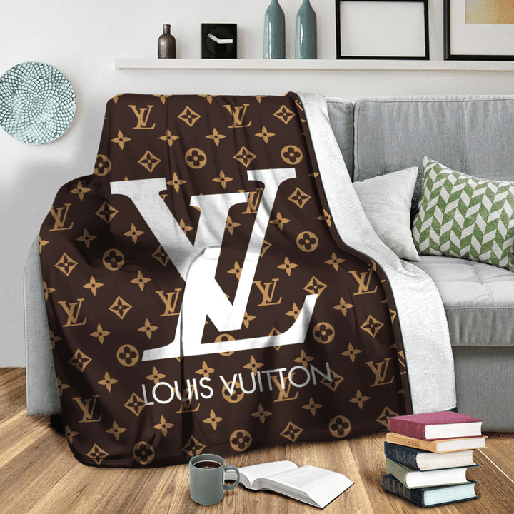 louis vuitton big logo limited editition fleece blankets 033 upyhi