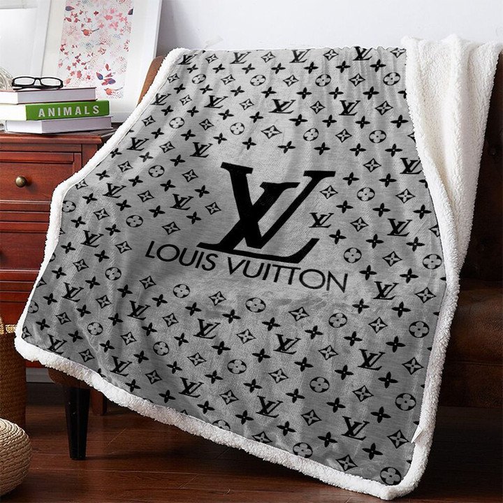 louis vuitton gray limited editition fleece blankets 036 o2uu8