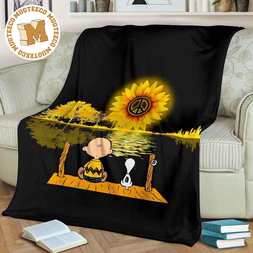 peaceful charlie brown and snoopy fleece blanket gift idea bilez