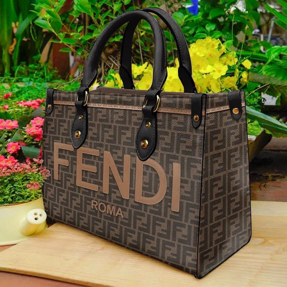 Fendi Women Leather Handbag UW.jpg new