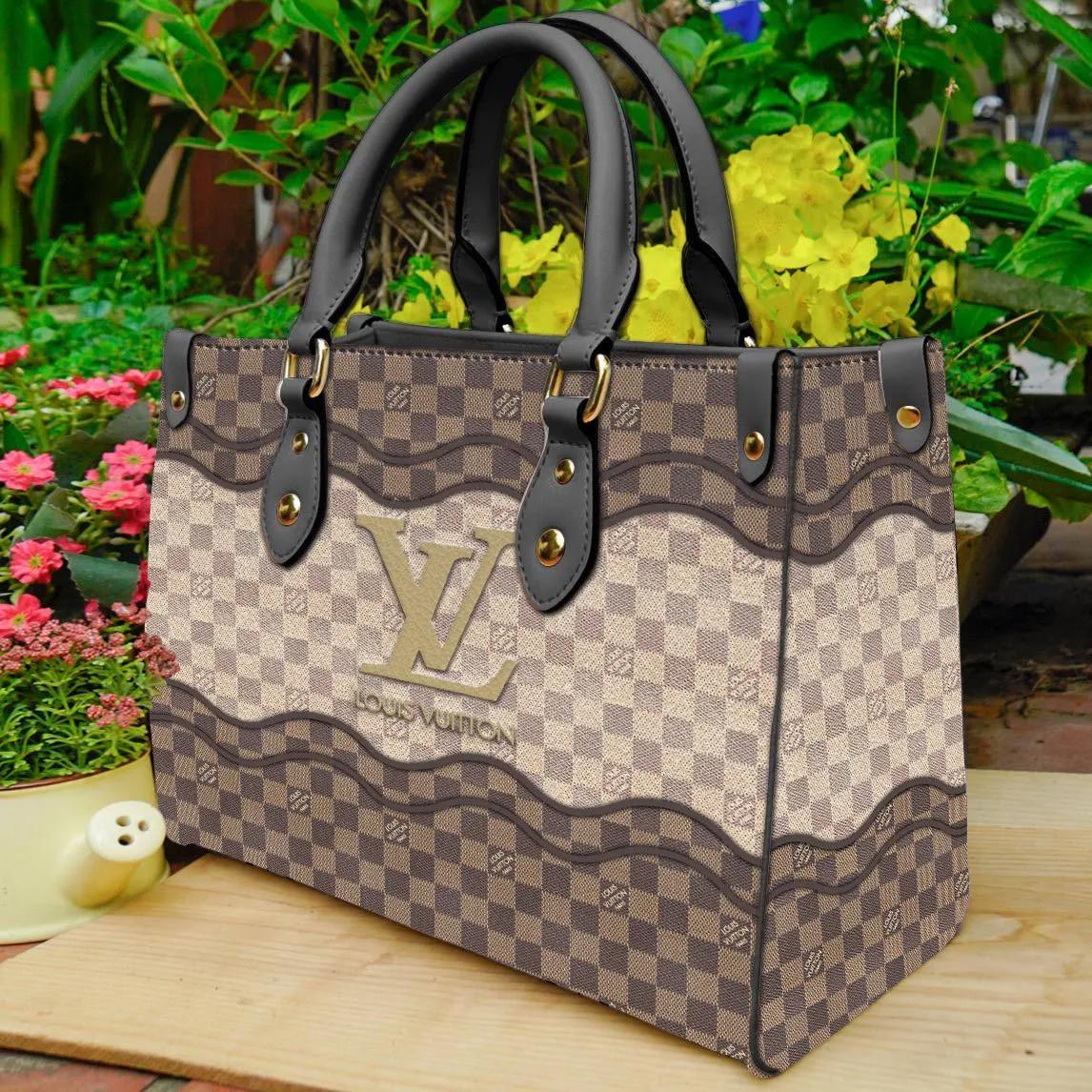 louis vuitton monogram luxury brand fashion women small handbag for beauty 20231203103643893